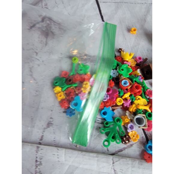 LEGO Plant Variety Lot 181 Random Foliage Trees Leaves Flowers Buckets And More - Picture 5 of 5